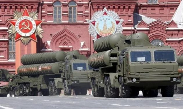 S-400: Αυτό ειναι το αντιαεροπορικό πυραυλικό σύστημα – Δείτε βίντεο